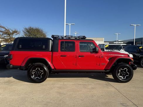 Used 2020 Jeep Gladiator Rubicon image 3