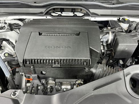 Certified 2024 Honda Pilot Touring image 33