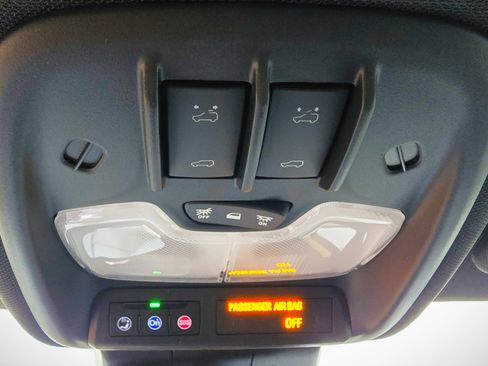 New 2026 GMC Canyon Elevation w/ Convenience Package image 25