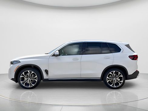 Used 2026 BMW X5 sDrive40i w/ Premium Package RWD image 8