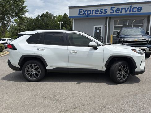 Used 2023 Toyota RAV4 Limited AWD/4WD image 13