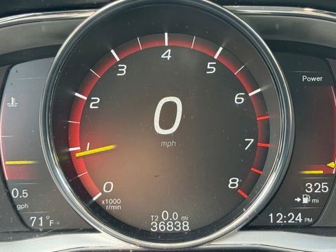 Used 2018 Volvo S60 T5 Inscription image 28