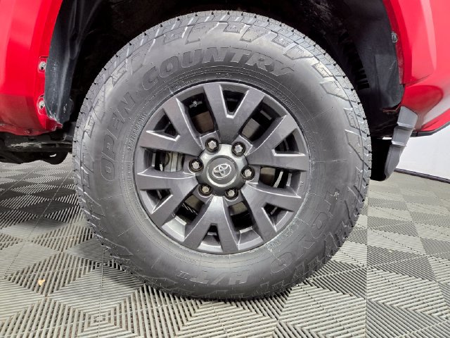 Used 2023 Toyota Tacoma SR5 w/ Technology Package AWD/4WD image 11