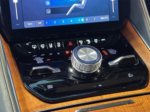 Used 2022 Jeep Grand Wagoneer Series II image 24