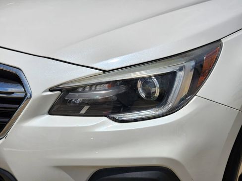 Used 2019 Subaru Outback 2.5i Limited AWD/4WD image 9
