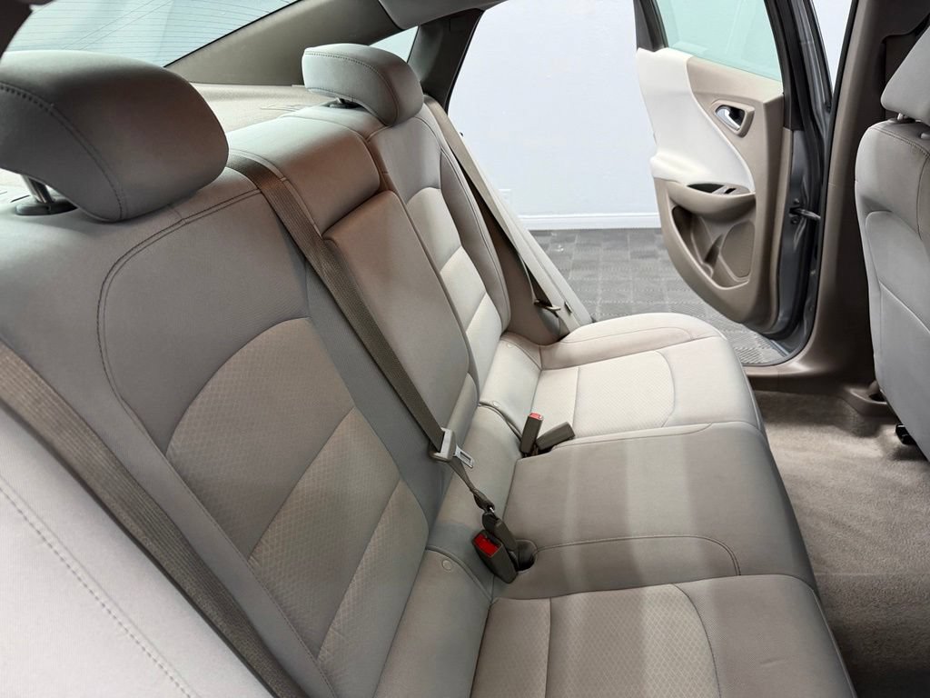 Used 2024 Chevrolet Malibu LT FWD image 45