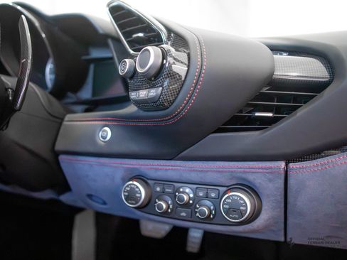 Used 2019 Ferrari 488 Spider RWD image 15