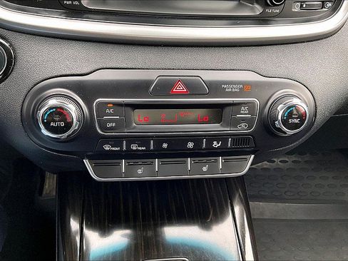 Used 2020 Kia Sorento EX AWD/4WD image 15