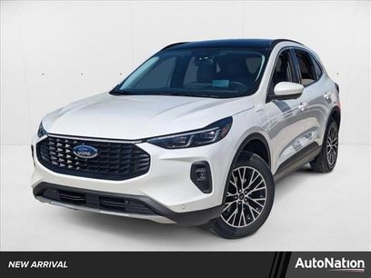 New 2025 Ford Escape SE w/ PHEV Premium Package