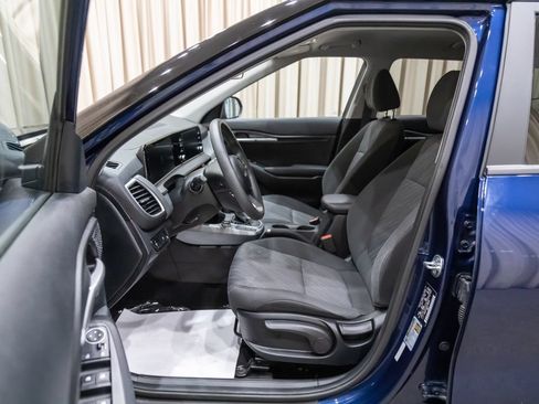 Used 2025 Kia Seltos LX AWD/4WD image 9