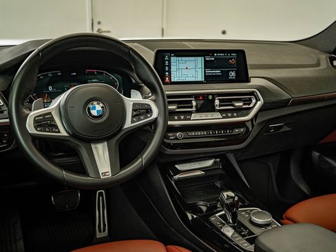 Used 2024 BMW X3 xDrive30i w/ M Sport Package image 4