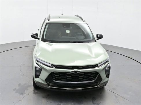 Used 2025 Chevrolet Trax ACTIV w/ Driver Confidence Package image 32