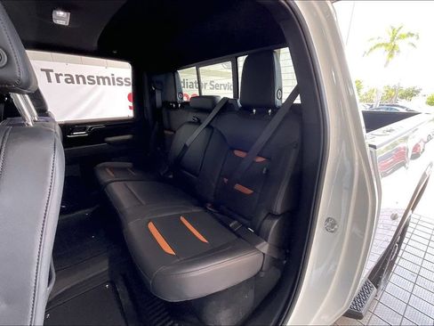 Used 2025 GMC Sierra 2500 AT4 w/ AT4 Premium Plus Package AWD/4WD image 14