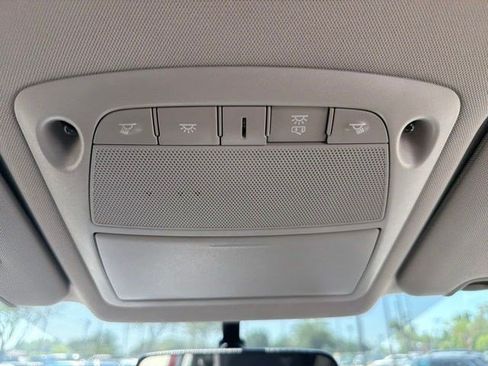 Used 2016 Nissan Rogue SV AWD/4WD image 26