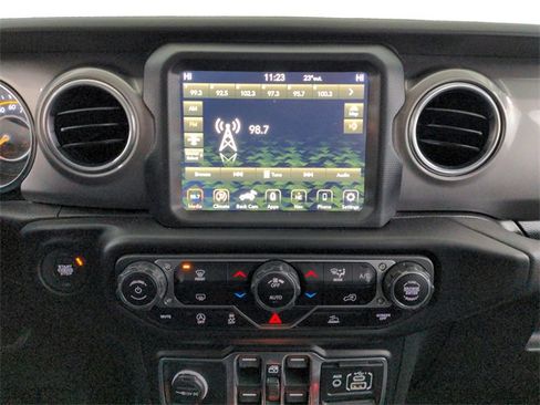 Used 2021 Jeep Wrangler Unlimited Sahara w/ Uconnect 4C Nav & Sound Group image 27