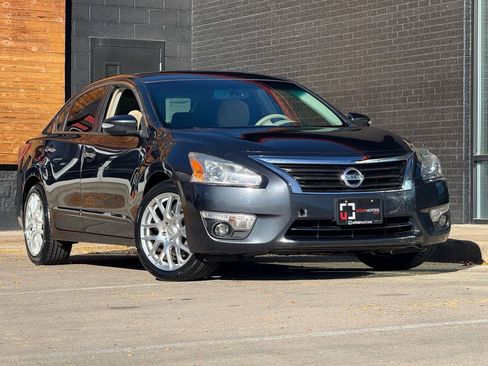 Used 2013 Nissan Altima 3.5 SV image 6