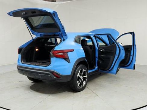 Certified 2024 Chevrolet Trax RS image 10