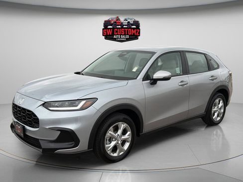 Used 2025 Honda HR-V LX image 3