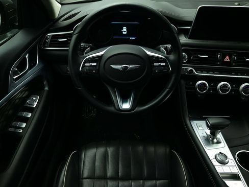 Used 2019 Genesis G70 2.0T Advanced w/ Dynamic Package RWD image 5