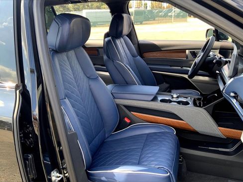 New 2026 Cadillac Vistiq Premium Luxury image 36