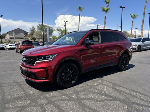 Certified 2023 Kia Sorento SX FWD image 6