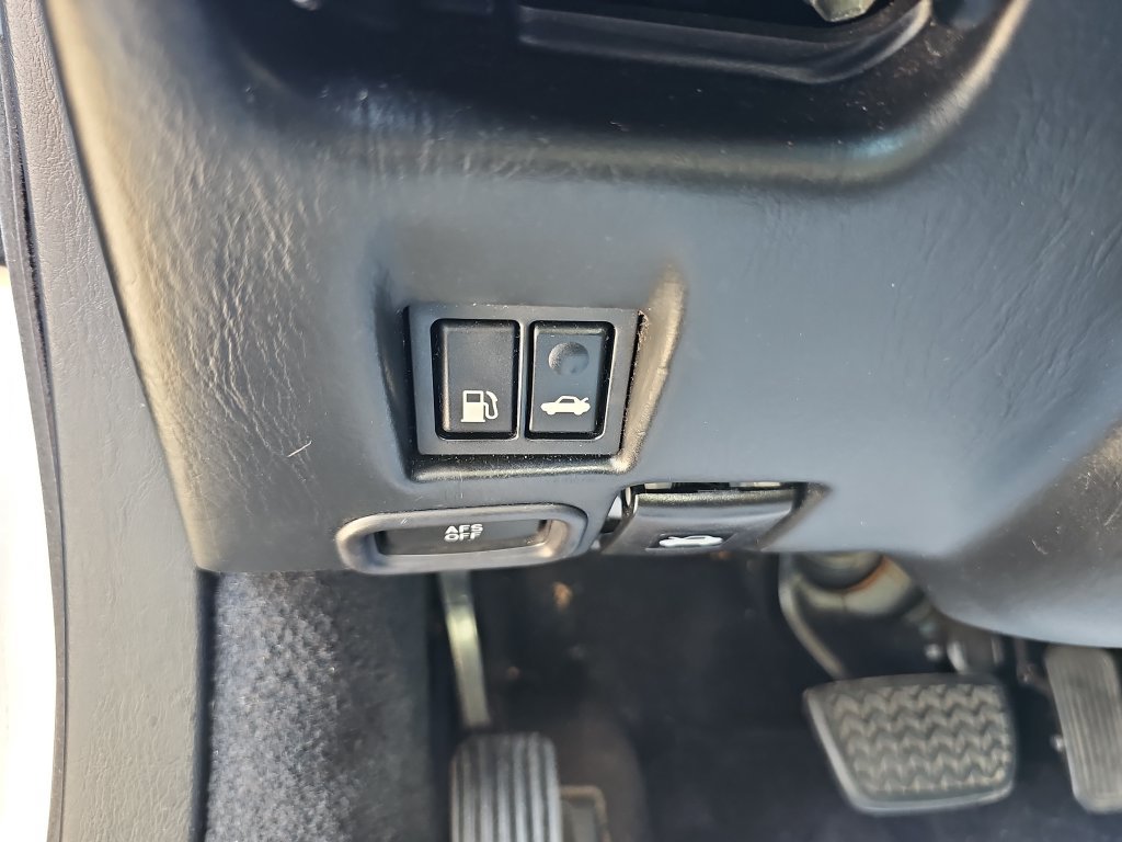 Used 2006 Lexus SC 430 Convertible RWD image 31