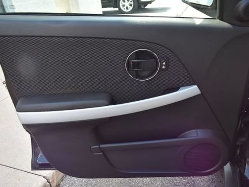 Used 2007 Pontiac Torrent 2WD image 16