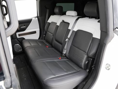 Used 2024 GMC Hummer EV 2X w/ Extreme Off-Road Package AWD/4WD image 32