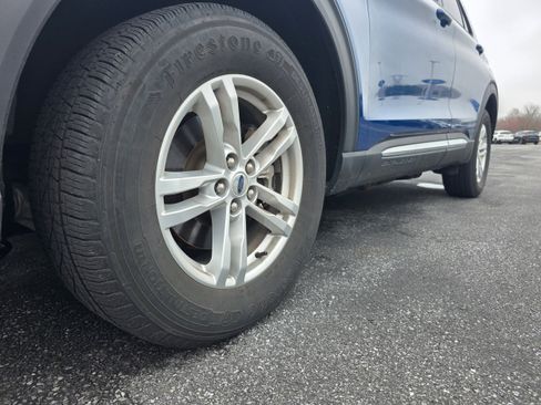 Used 2022 Ford Explorer XLT w/ Equipment Group 202A image 22