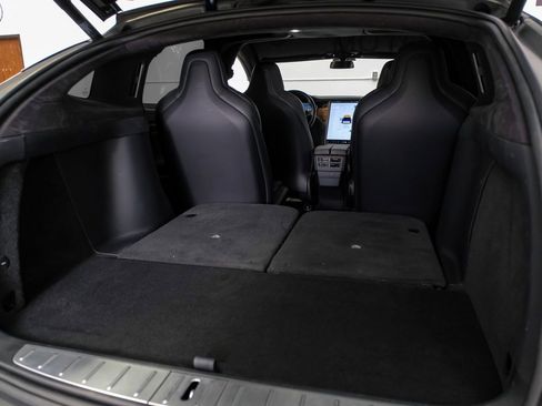 Used 2018 Tesla Model X 75D image 51