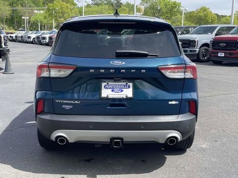 Certified 2020 Ford Escape Titanium AWD/4WD image 5