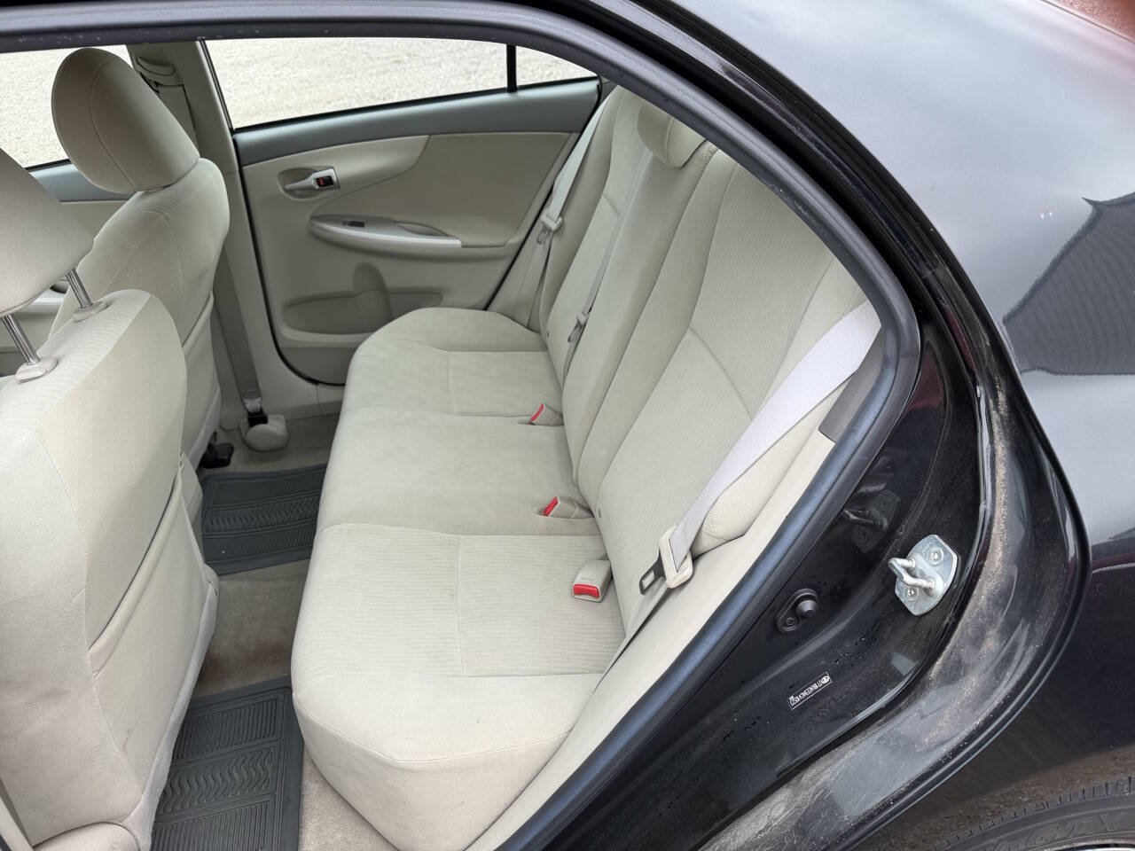 Used 2010 Toyota Corolla LE FWD image 21