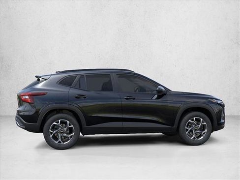 New 2026 Chevrolet Trax LT w/ Driver Confidence Package image 5