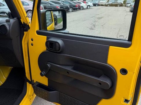 Used 2009 Jeep Wrangler Unlimited X RWD image 34