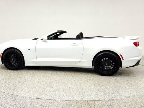 Used 2020 Chevrolet Camaro LT RWD image 8