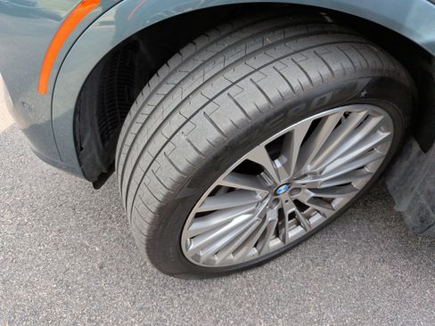 Used 2024 BMW X7 xDrive40i image 12