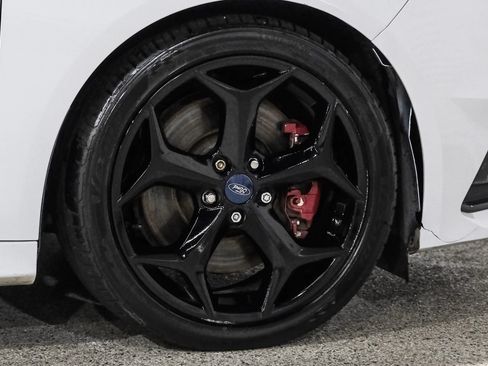 Used 2017 Ford Focus ST FWD image 56