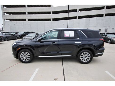 Certified 2025 Hyundai Palisade SEL FWD image 6