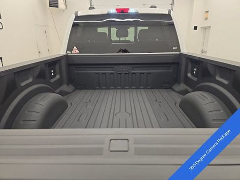 New 2026 Ford F250 XLT w/ XLT Premium Package AWD/4WD image 18