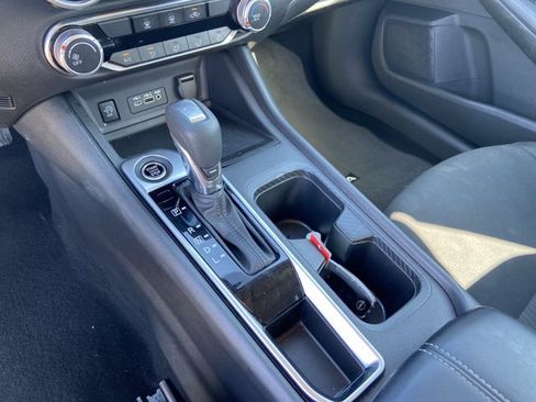 Used 2024 Nissan Sentra SV FWD image 39