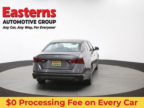 Used 2023 Nissan Altima 2.5 SV w/ SV Premium Package FWD image 38