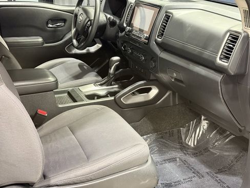 Certified 2022 Nissan Frontier SV w/ Technology Package image 27