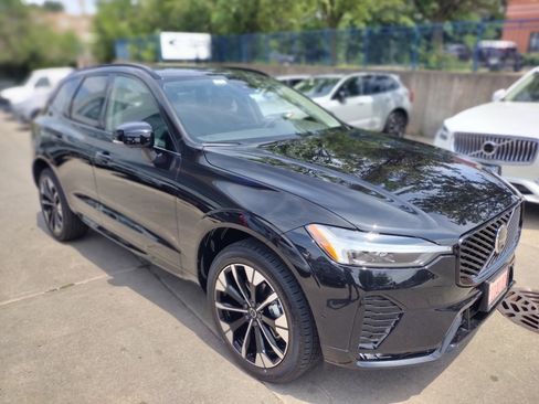 New 2026 Volvo XC60 B5 Plus w/ Protection Package Premier image 3