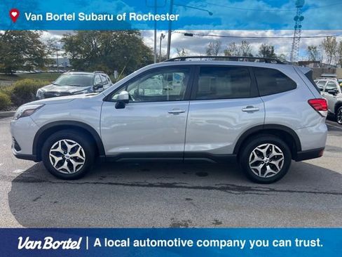 Certified 2023 Subaru Forester Premium image 2