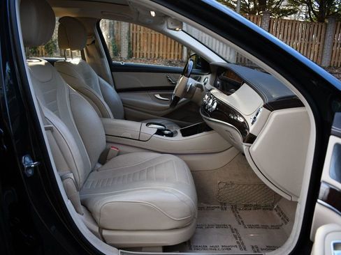Used 2018 Mercedes-Benz S 560 4MATIC Sedan image 43
