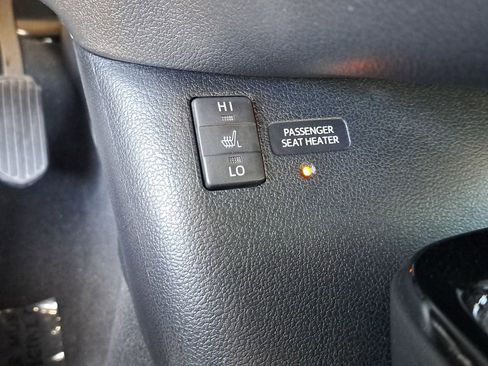 Certified 2018 Toyota Prius Prime Advanced image 26