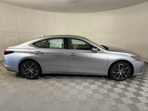 New 2025 Lexus ES 350 w/ Premium Package image 8