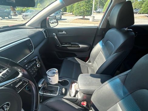 Used 2020 Kia Sportage EX AWD/4WD image 2