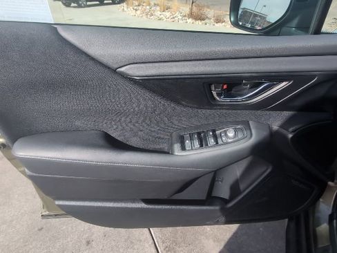 Used 2025 Subaru Outback Premium image 10