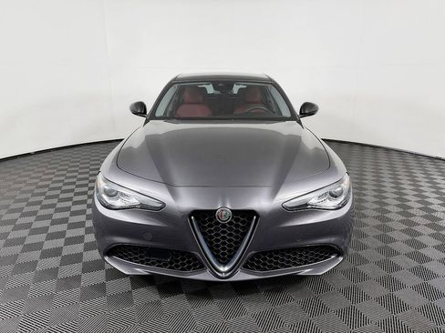 Used 2021 Alfa Romeo Giulia Sprint w/ Nero Edizione image 4